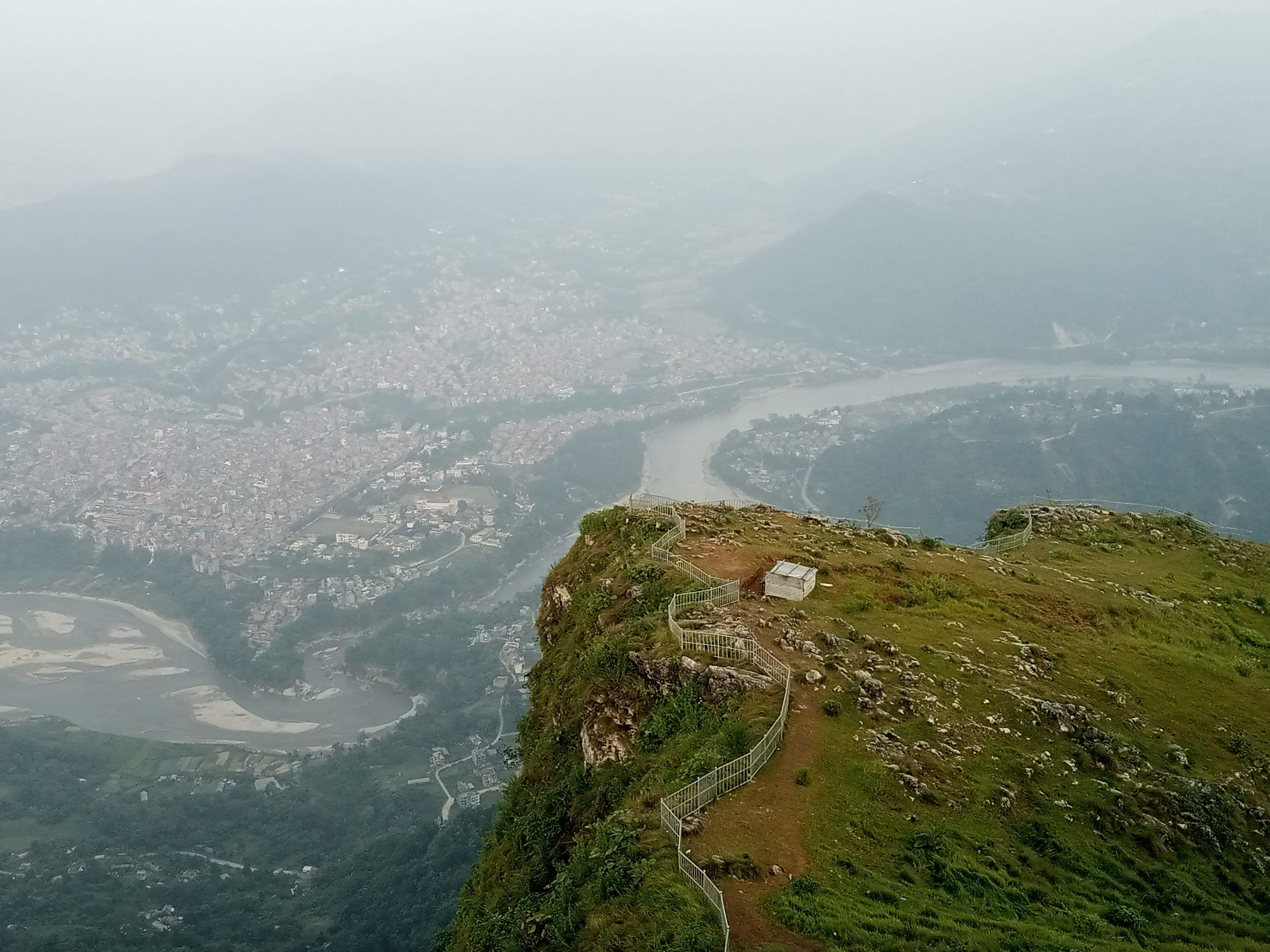 पर्यटक आउन थालेपछि मानहुँकोट फर्किंदै स्थानीय